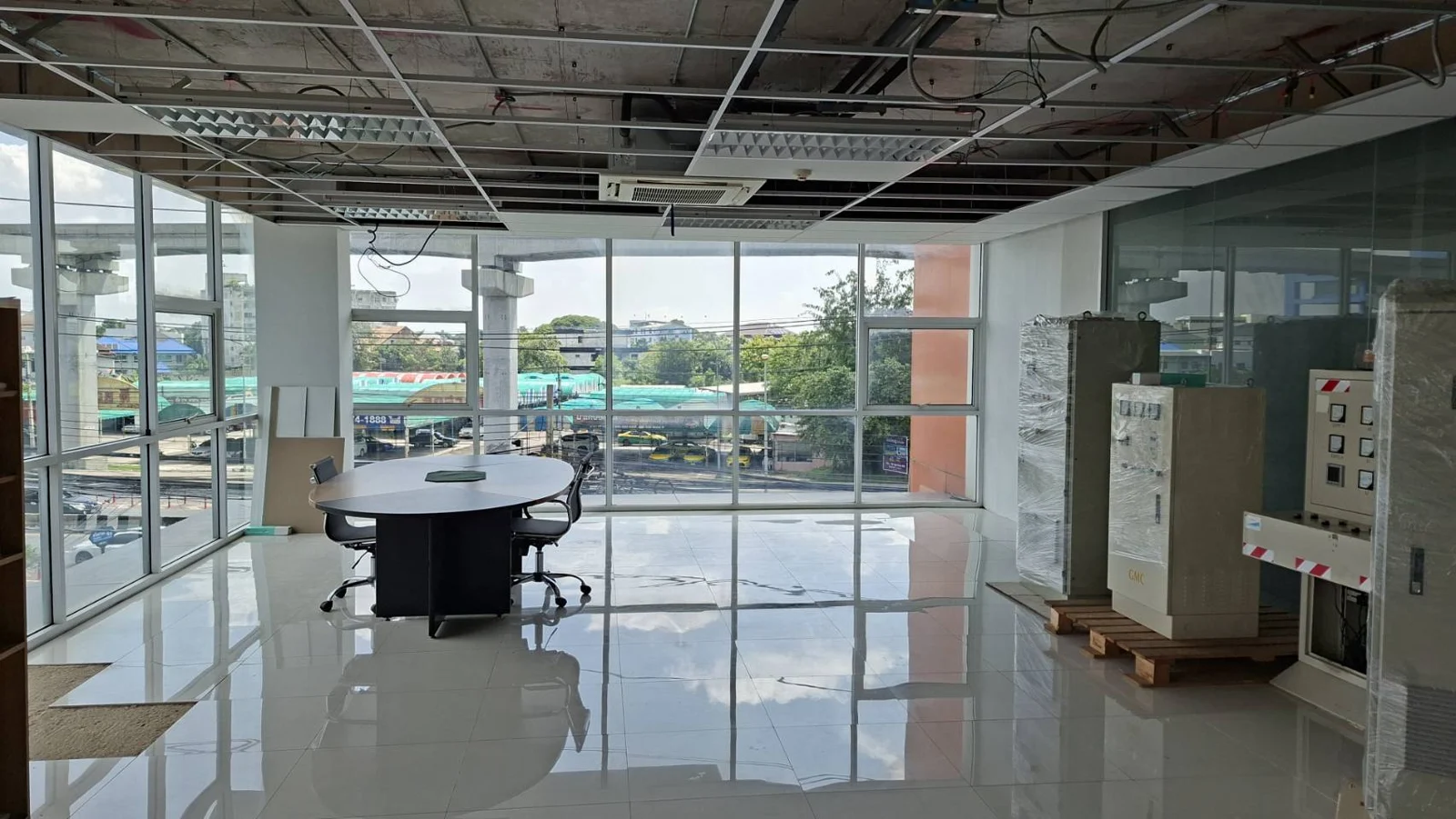Showroom preparation area
